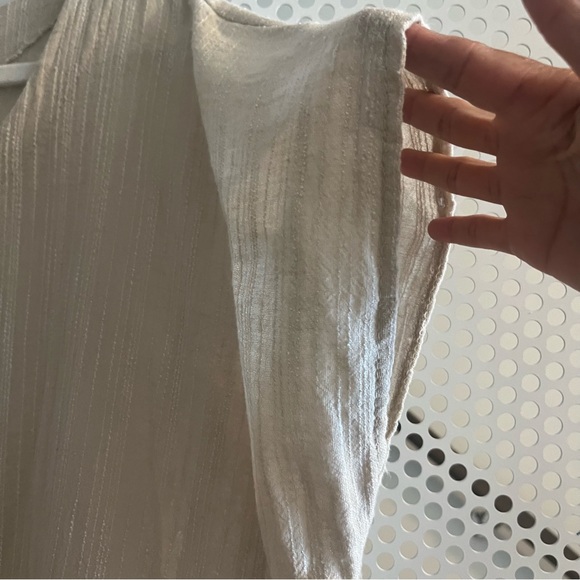 New Collection Linen Blend Tunic/Top One Size Fits Most in Oatmeal/Cream - Picture 5 of 9